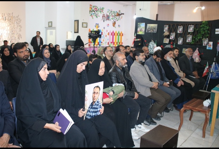 عطر «نیمکت‌های آسمانی» در بام ایران پیچید