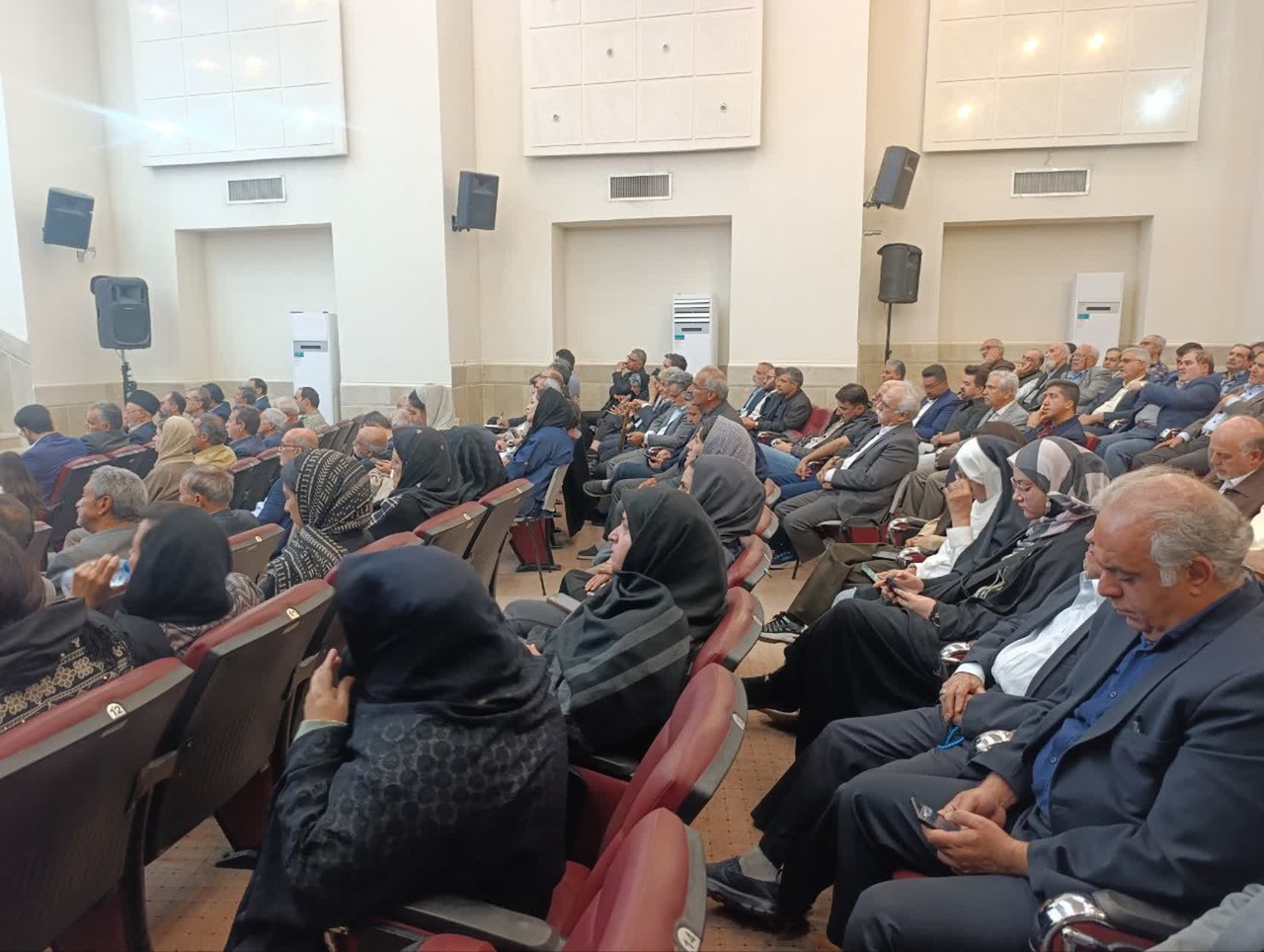 دادبه از تفسیر فلسفی حافظ تا ایراندوستی اصیل/ پژوهشگری دقیق و دانشنامهنویسی ارجمند