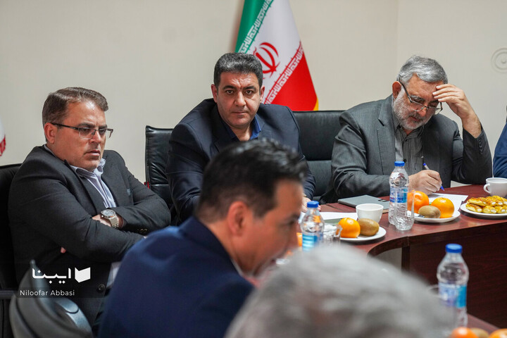 بازدید معاون فرهنگی از چاپخانه ها