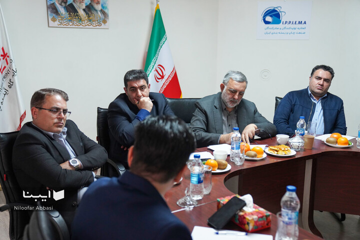 بازدید معاون فرهنگی از چاپخانه ها