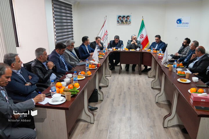 بازدید معاون فرهنگی از چاپخانه ها