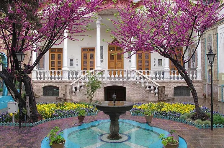 بمباران تاریخ