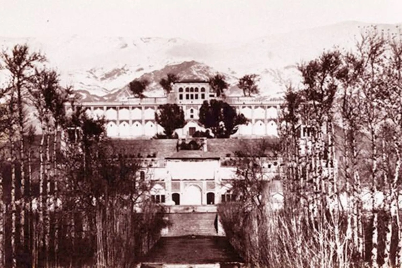 بمباران تاریخ