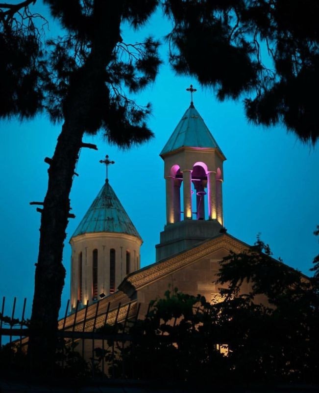 بمباران تاریخ