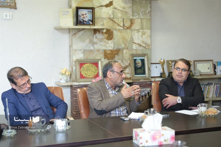 دیدار ابراهیم حیدری با اعضای هیئت مدیره انجمن قلم ایران