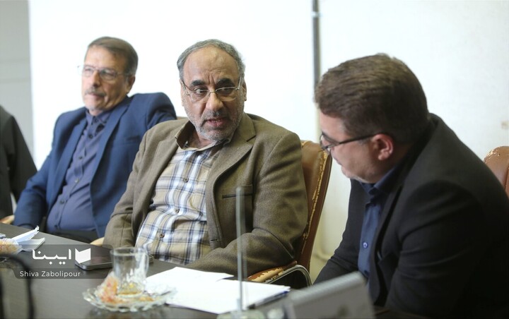 دیدار ابراهیم حیدری با اعضای هیئت مدیره انجمن قلم ایران