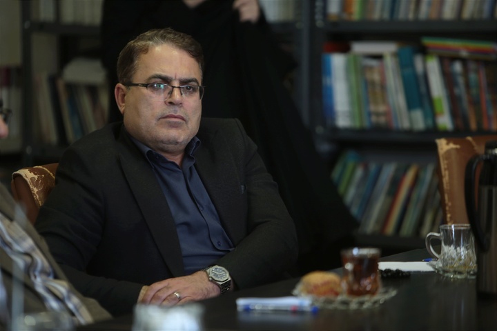 دیدار ابراهیم حیدری با اعضای هیئت مدیره انجمن قلم ایران