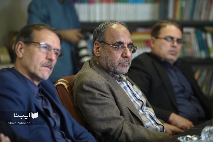 دیدار ابراهیم حیدری با اعضای هیئت مدیره انجمن قلم ایران