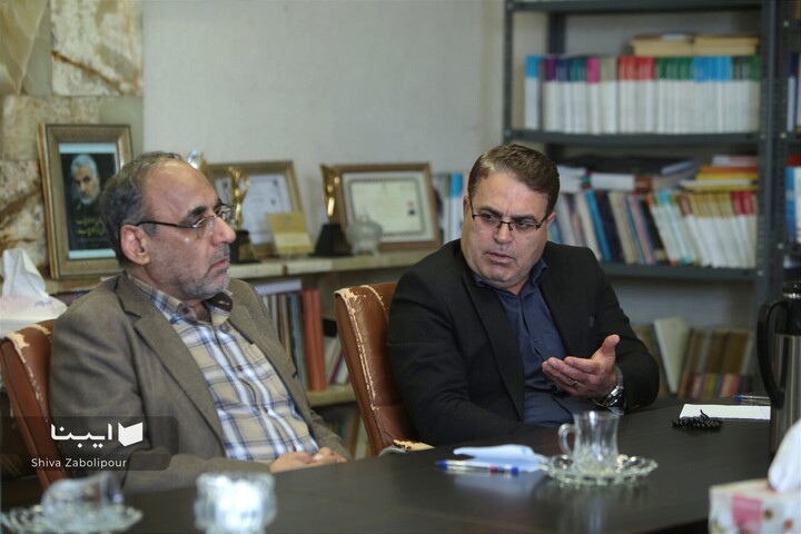 دیدار ابراهیم حیدری با اعضای هیئت مدیره انجمن قلم ایران