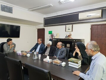 تأکید بر استقلال شعر و ضرورت توجه به دغدغه‌های اهالی فرهنگ