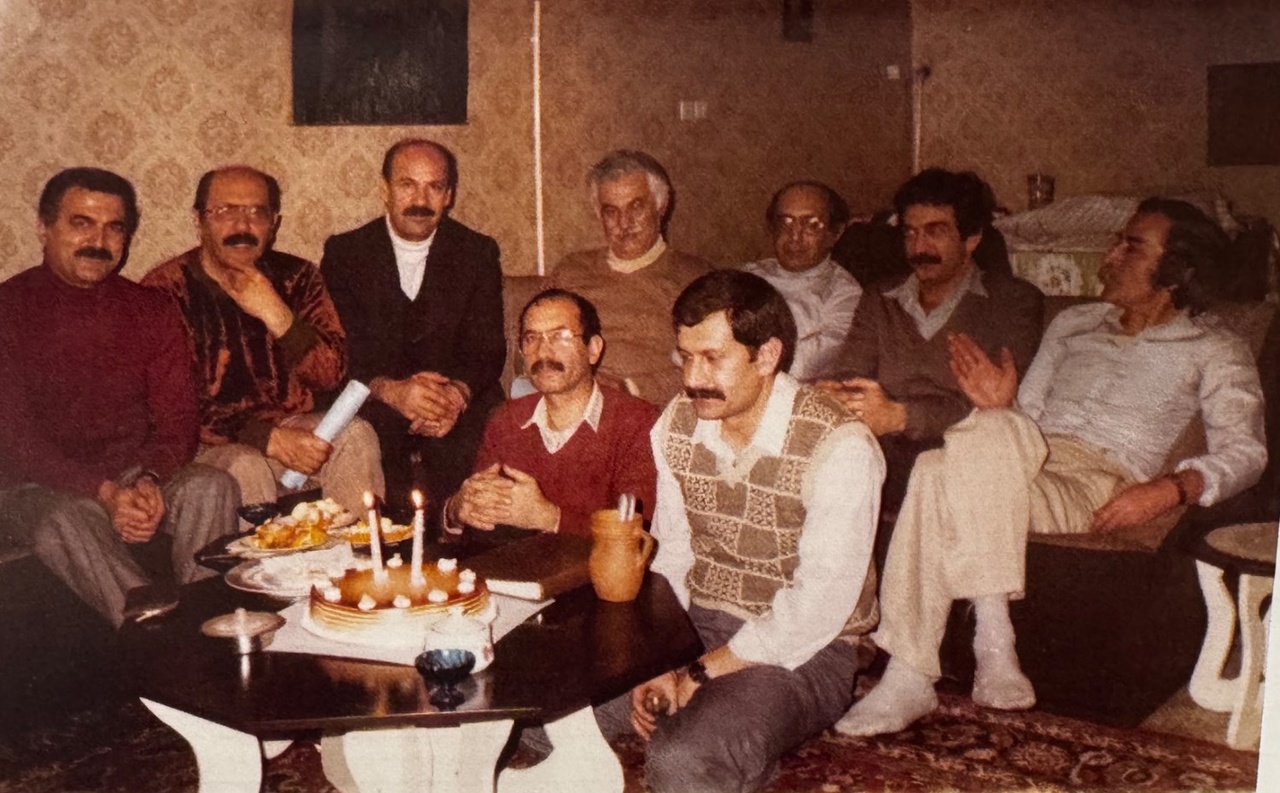 قابی از لبخندهایی که تاریخ شدند