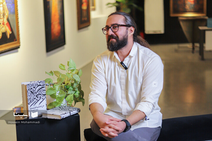 می‌خواستم دیوانه‌بازی کنم و عادی نباشم