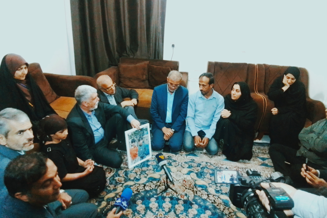 رونمایی از لوح ثبت ملی مدرسه شجره طیبه میناب