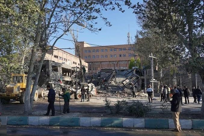 شریف برای ایران