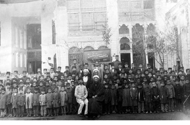 نظام‌نامه‌های مدارس ایران در دوران قاجار و پهلوی