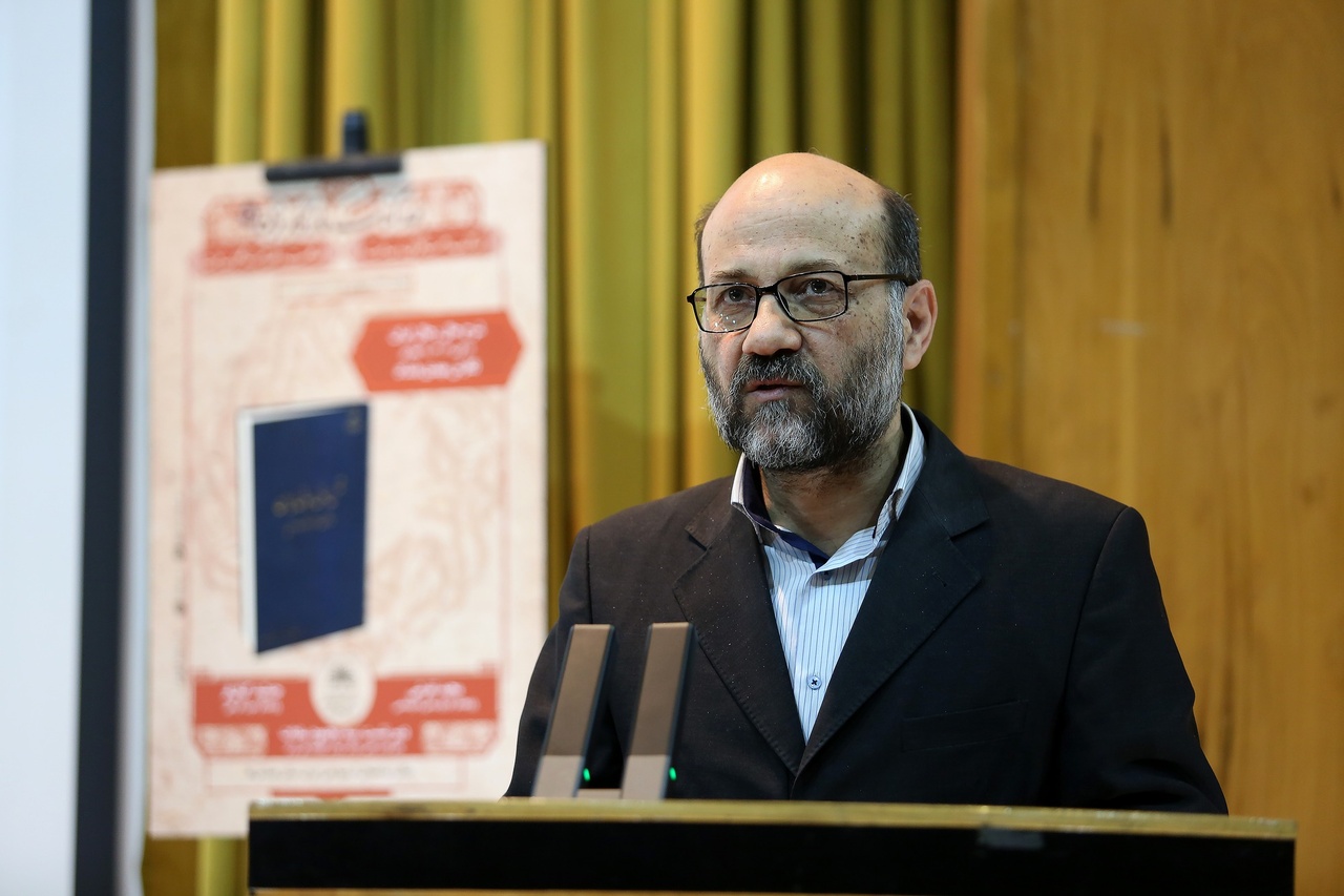 مدعای برخی ناقدان درباره غرض‌ورزانه بودن روایت بامداد از برخی شخصیت‌ها