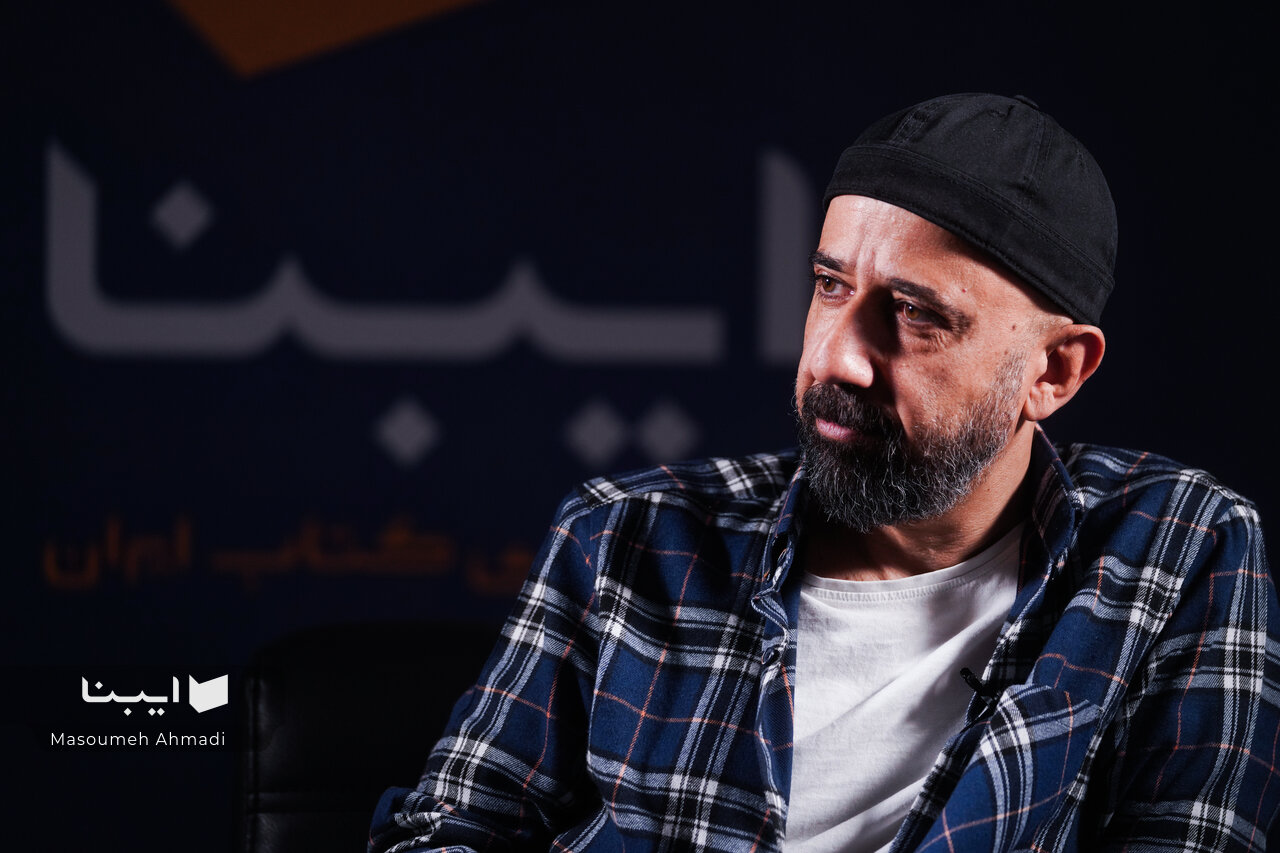 میرمیرانی کرکره‌ی دکان « ابراهیم رها» را پایین کشید