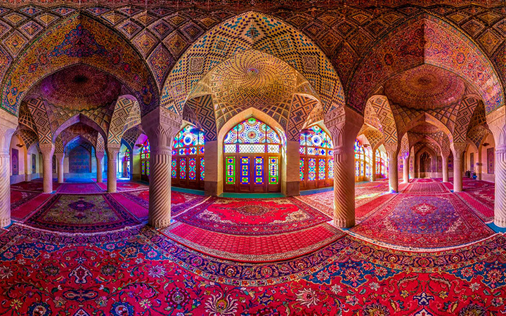حافظ و سعدی شیراز را چگونه روایت کردند؟