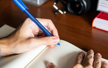 چرا نوشتن با دست هنوز مهم است؟