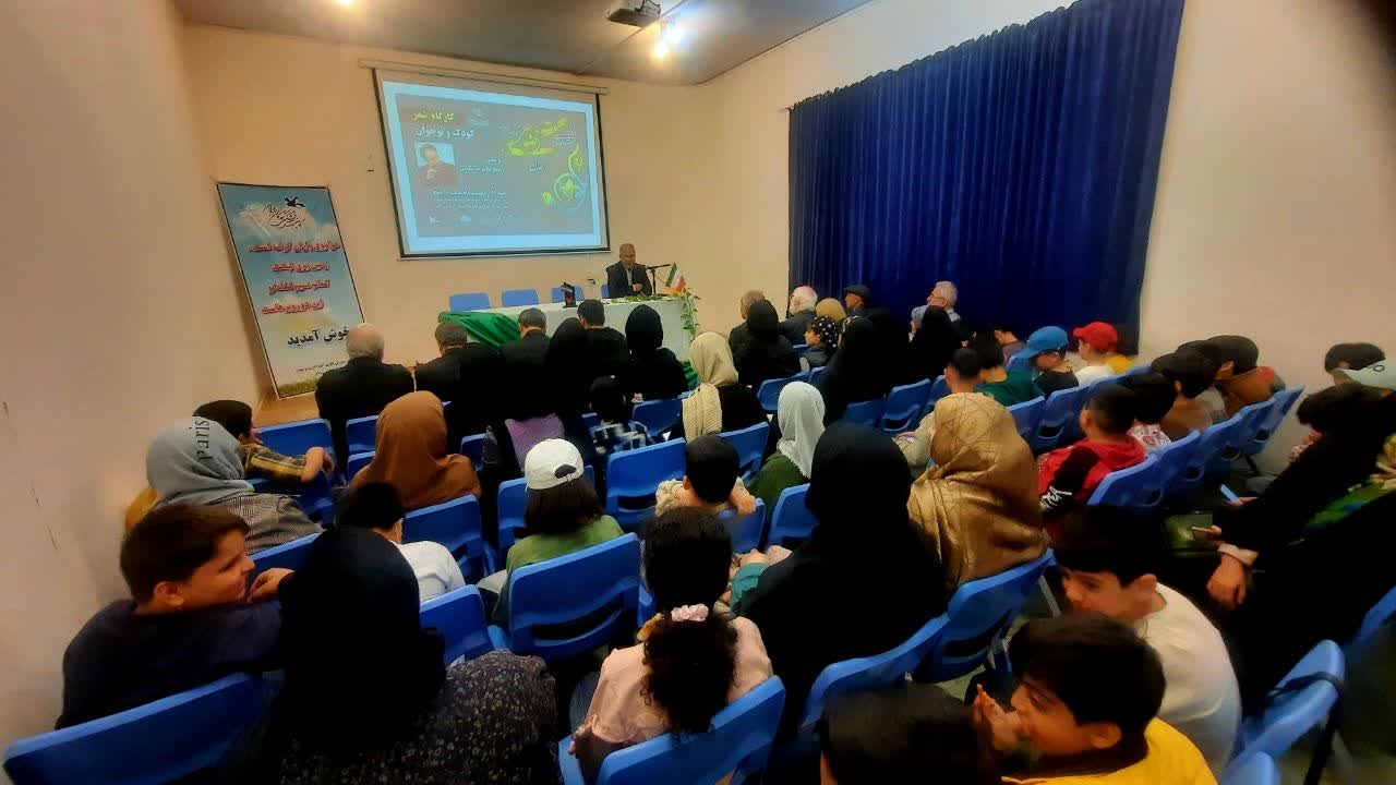 تلاش ذهنی شعرا کم شده است/ شاعران به‌دنبال سبکی تازه باشند