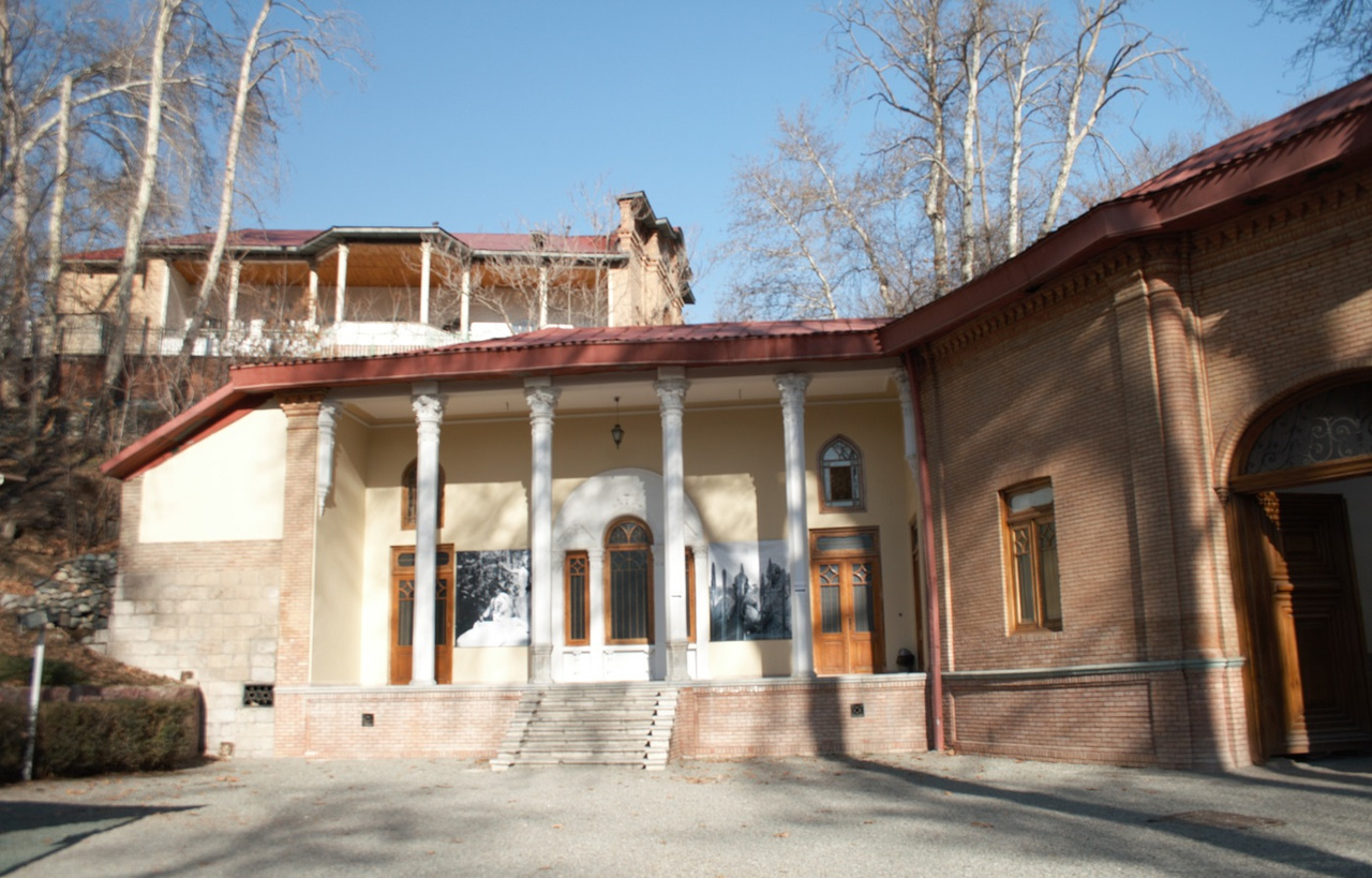 دور دنیا در ۱۰ سال