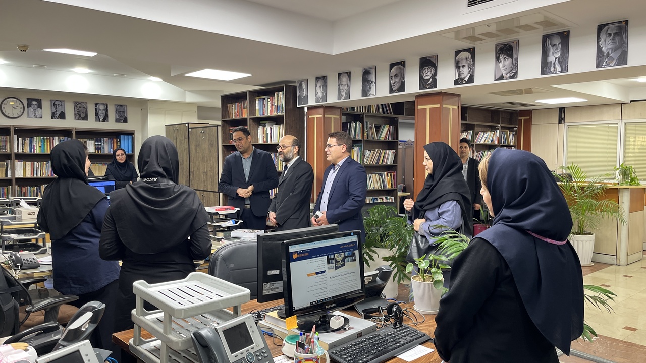 رئیس سازمان اسناد و کتابخانه ملی جمهوری اسلامی ایران از ایبنا بازدید کرد