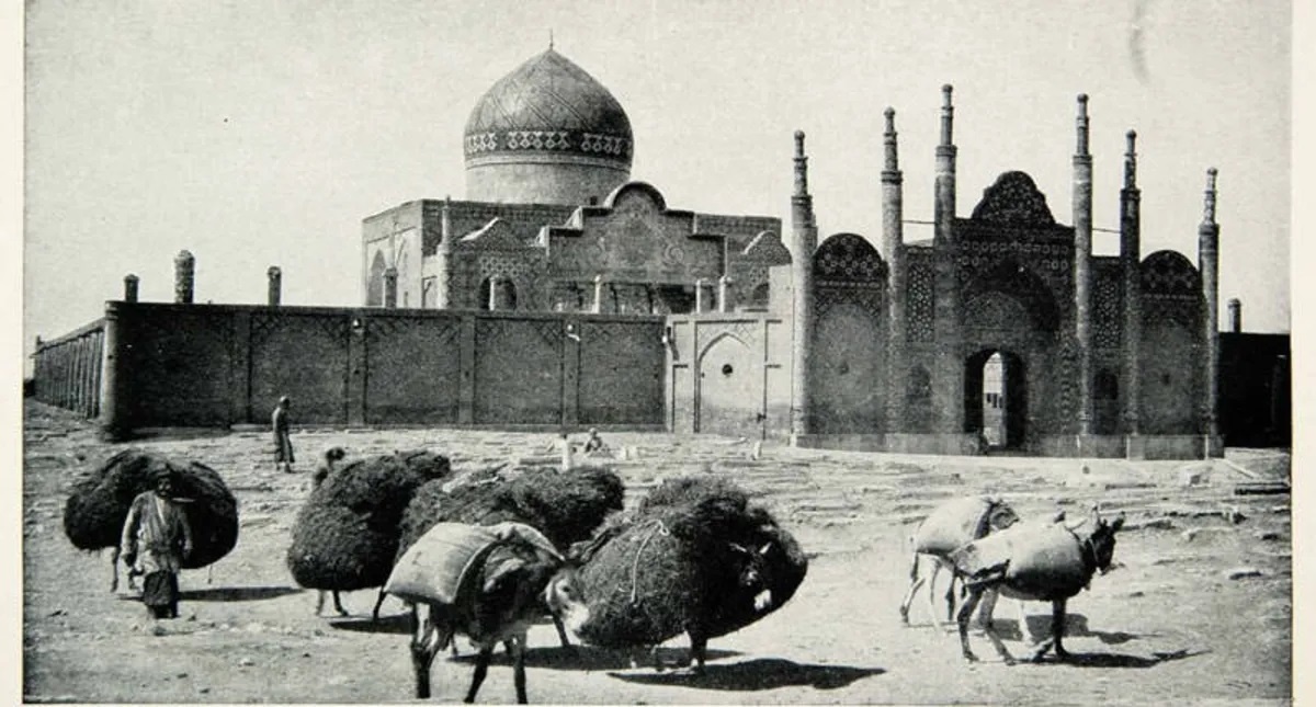 ما سفر برگذشتنی گذرانیم