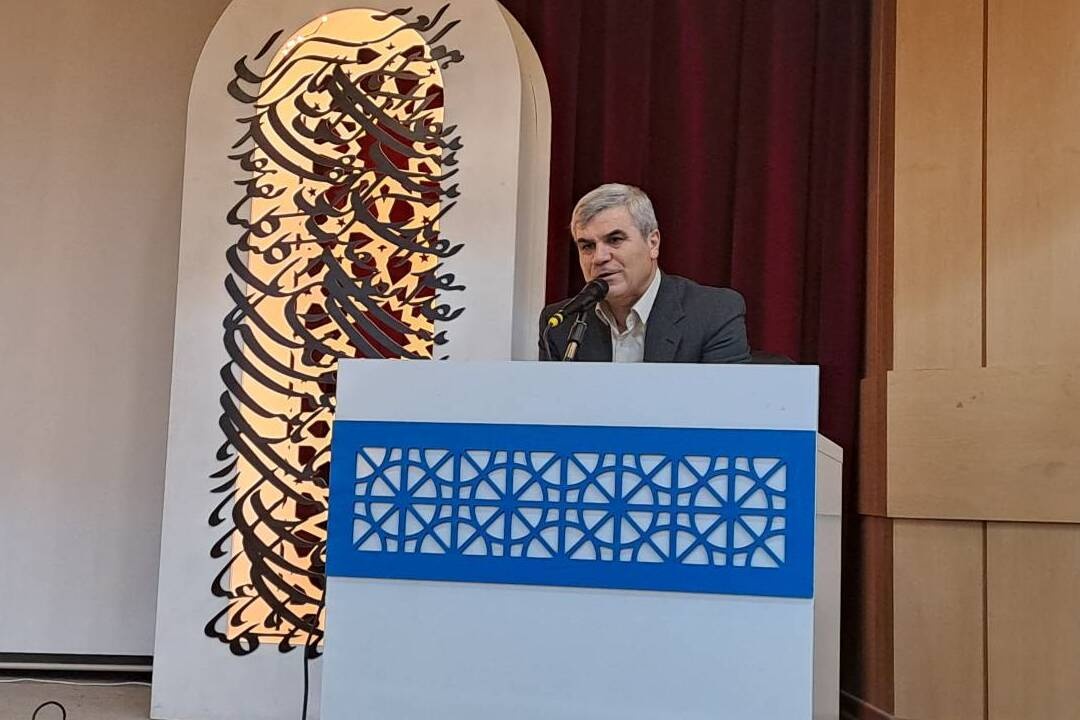 شاهنامه در تار و پود فرهنگ ایرانی ریشه دوانده است