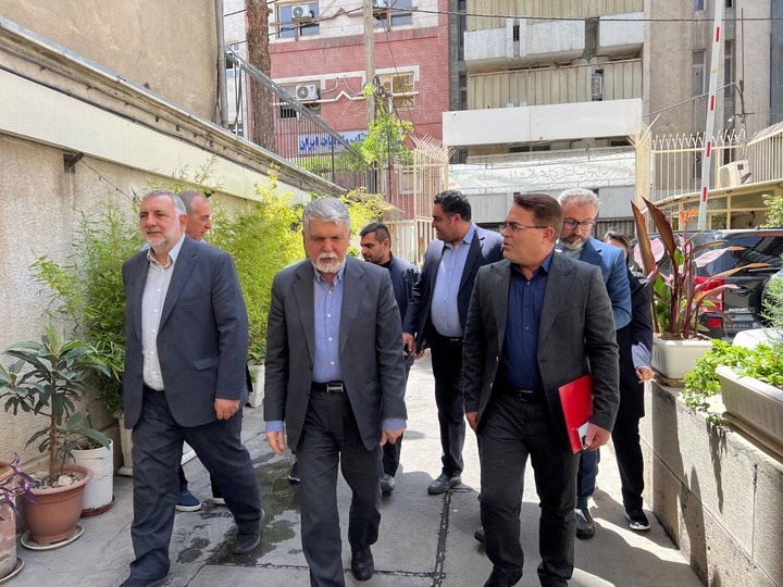 وزیر فرهنگ و ارشاد از ستاد اجرایی هفتمین نمایشگاه مجازی کتاب بازدید کرد