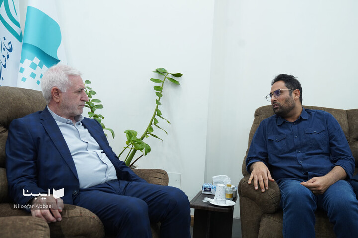 بازدید برزین ضرغامی از ستاد خبری نمایشگاه مجازی کتاب