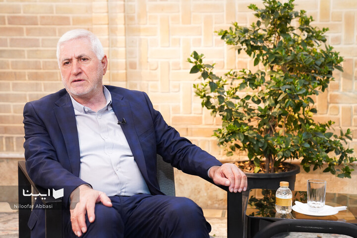 بازدید برزین ضرغامی از ستاد خبری نمایشگاه مجازی کتاب