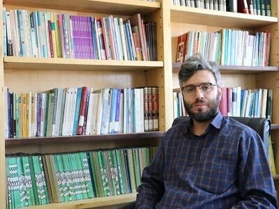 داعش با رسانه، خود را به یک ابر قهرمان ترسناک تبدیل کرد داعش با رسانه، خود را به یک ابر قهرمان ترسناک تبدیل کرد