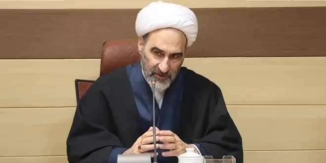 علوم انسانی باید «عینک فهم قرآن» باشد نه رقیب آن