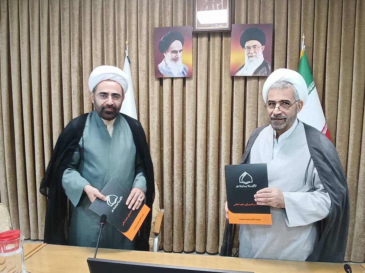 همکاری دانشگاه تهران و مرکز نور توسعه می‌یابد/ گامی بلند برای دیجیتال‌سازی ۱۷ هزار نسخه خطی