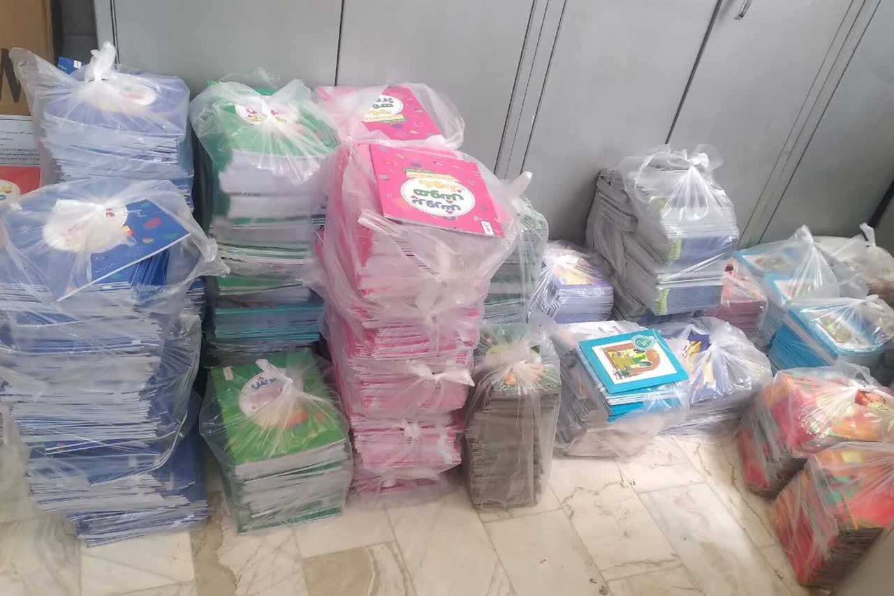 ۴ هزار جلد کتاب در مناطق محروم و روستایی الیگودرز توزیع میشود ۴ هزار جلد کتاب در مناطق محروم و روستایی الیگودرز توزیع میشود