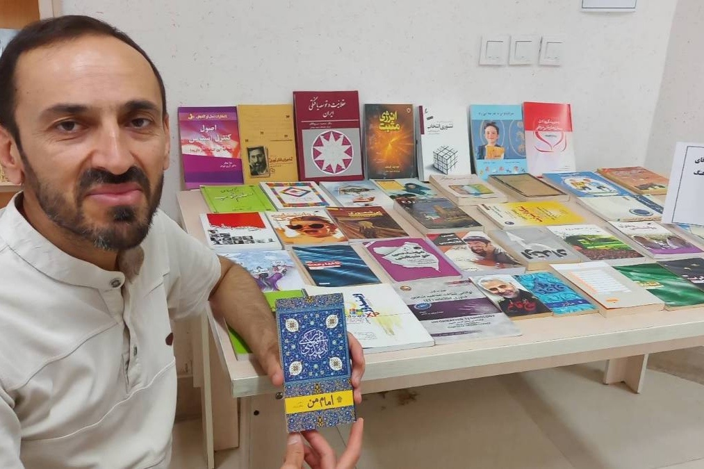 اهدای کتاب به کتابخانه عمومی فرهنگ حصار گرمخان؛ سهمی ماندگار در ترویج دانایی