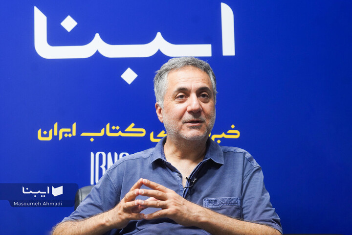 بر پشت هر اسب، انسانی نشسته که از خیال خود نیرو می‌گیرد