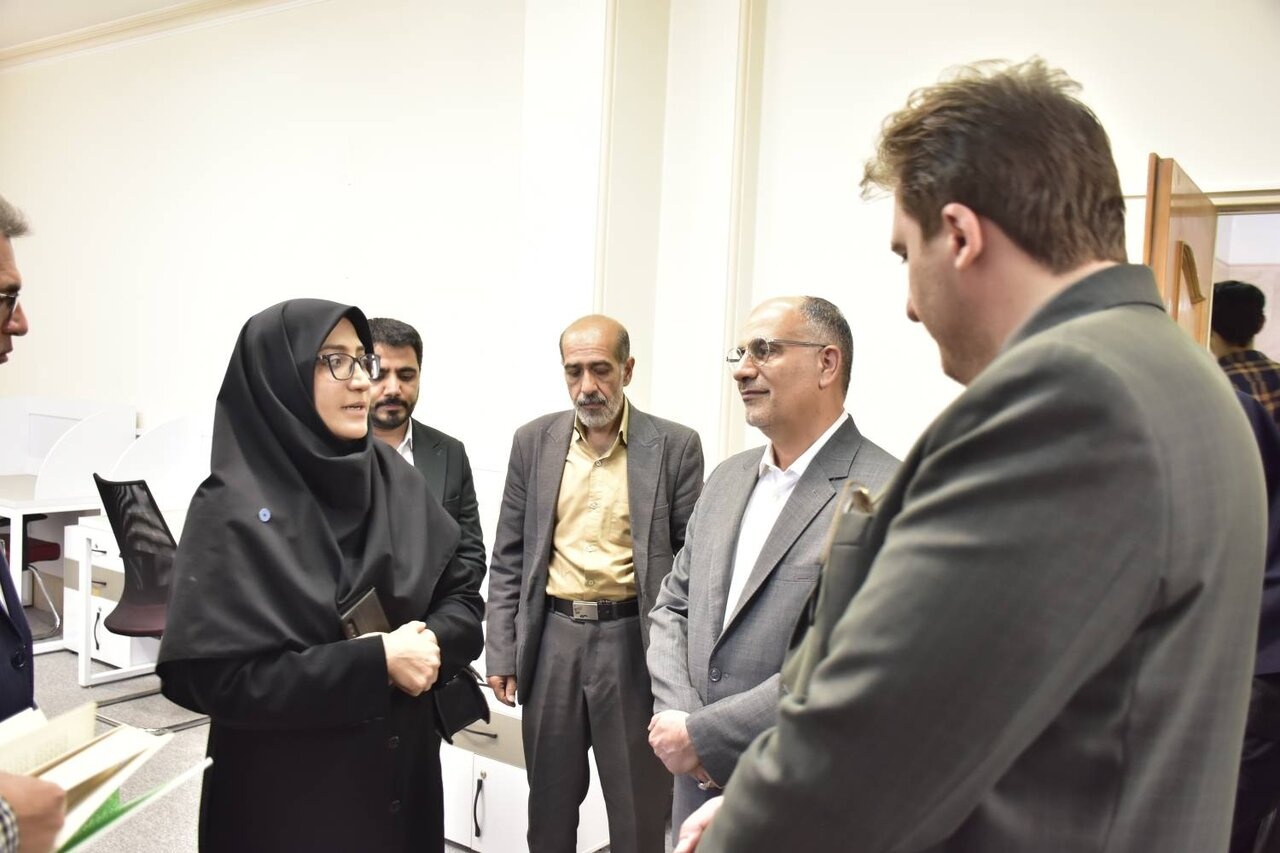 بخش پژوهشگران کتابخانه علامه شهیدی بروجرد افتتاح شد