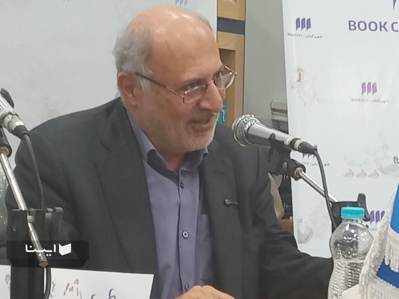 «قدمهایی کوچک در راهی بزرگ» در کاشان رونمایی شد