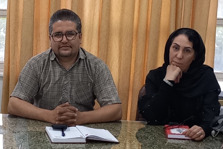 نقش مهم انجمنهای ادبی در هدایت نسل جوان/شاعر گاه با یک بیت بر ذهن مخاطب اثر میگذارد نقش مهم انجمنهای ادبی در هدایت نسل جوان/شاعر گاه با یک بیت بر ذهن مخاطب اثر میگذارد