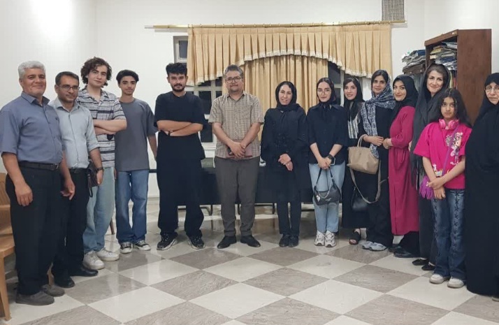 نقش مهم انجمن‌های ادبی در هدایت نسل جوان/شاعر گاه با یک بیت بر ذهن مخاطب اثر می‌گذارد