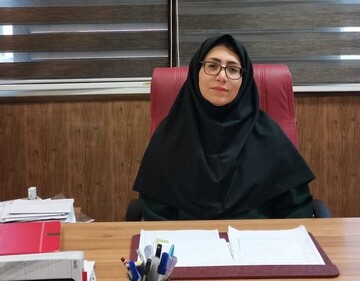 روبنده‌پوشی که زیر مقنعه کلاهداری کرد