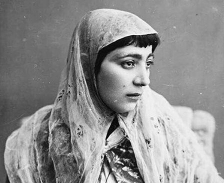 حُسن جهان خانم، والیه قاجار
