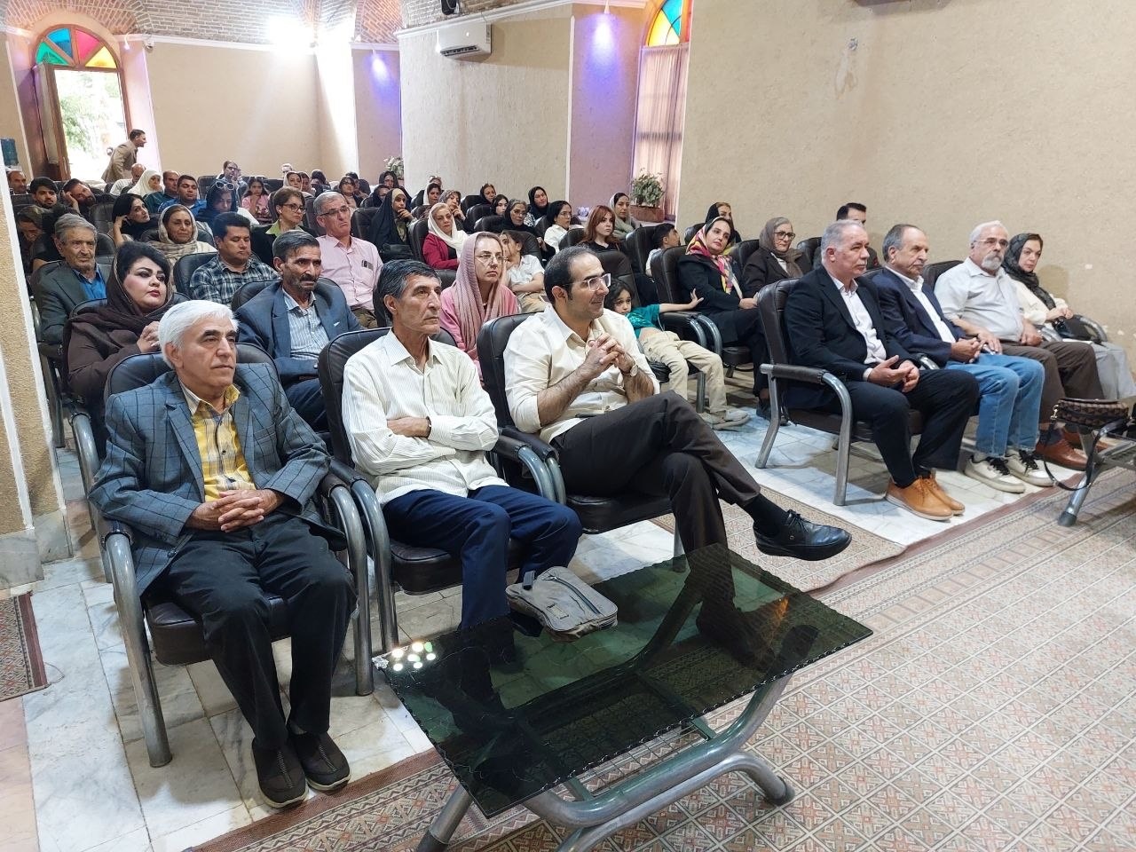 بررسی ریشه‌های زبان فارسی تا رونمایی «به سوگ خیال» در کرمان