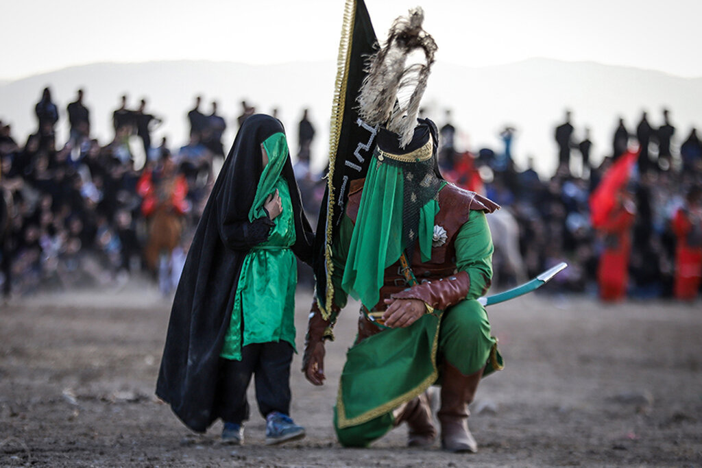 تاکید تعزیهخوانان کرمان بر استفاده از نسخههای قدیمی تعزیه تاکید تعزیهخوانان کرمان بر استفاده از نسخههای قدیمی تعزیه