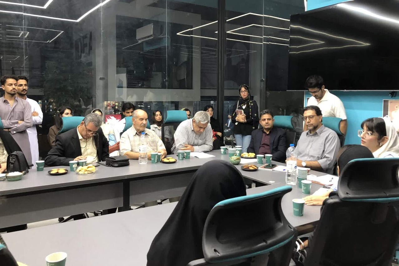 نشست باشگاه کتابخوانی «اردیبهشت» در زاهدان برگزار شد نشست باشگاه کتابخوانی «اردیبهشت» در زاهدان برگزار شد
