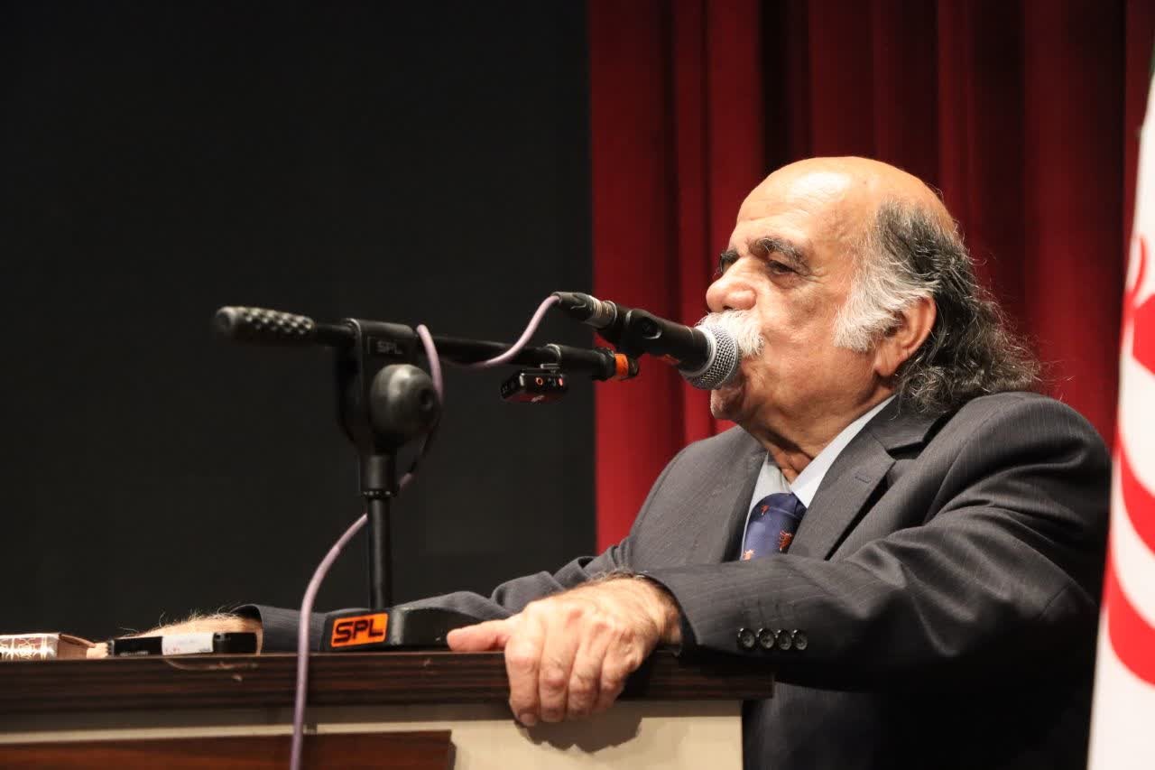 جامعه بیش از هر زمان دیگری به خرد و شادی نیاز دارد