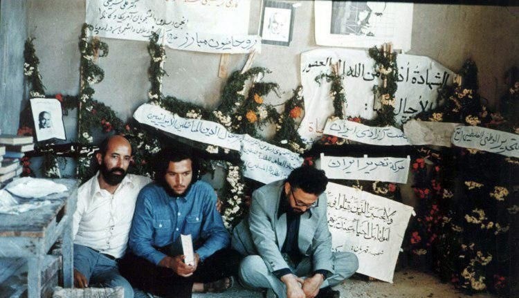 دکتر چمران بر مزار دکتر شریعتی