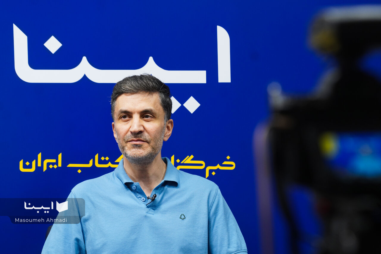 شجریان را از دل ۱۵ هزار جلد مطبوعات دوباره کشف کردم شجریان را از دل ۱۵ هزار جلد مطبوعات دوباره کشف کردم
