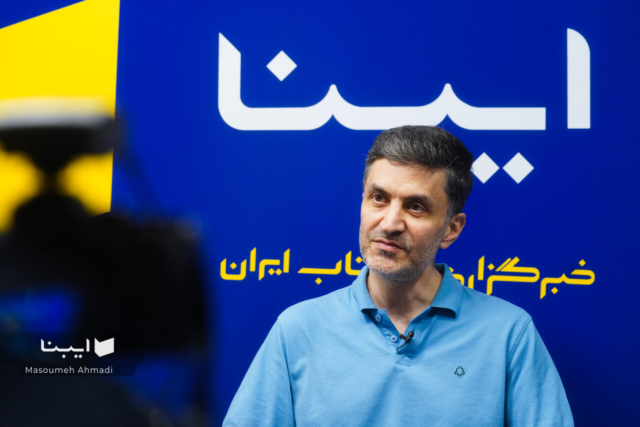 شجریان هیچ‌وقت زیر پرچم هیچ جریان سیاسی قرار نگرفت